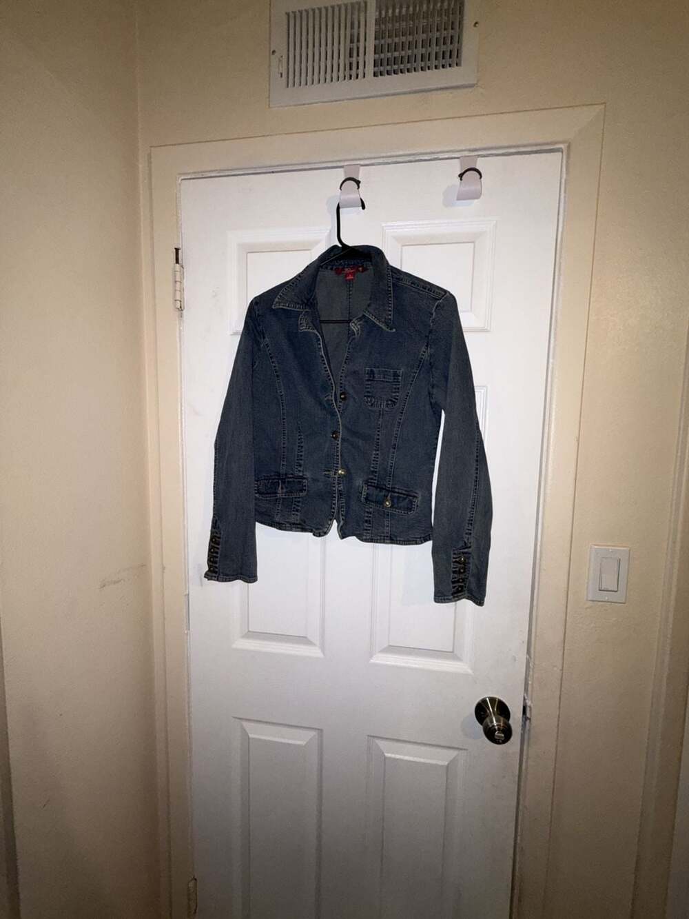 SO So Right Denim Jean Jacket Blazer Style with Button Detail Cuffs EPI1229-J